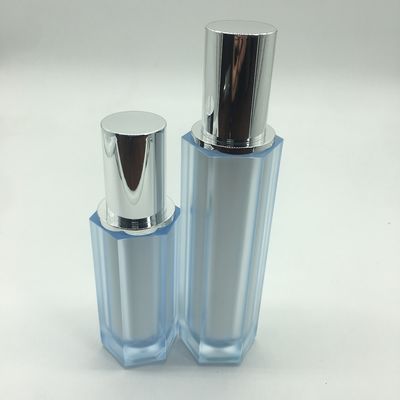 Skincareの包装のためのアクリルの容器の六角形の化粧品のクリーム色の瓶30ml